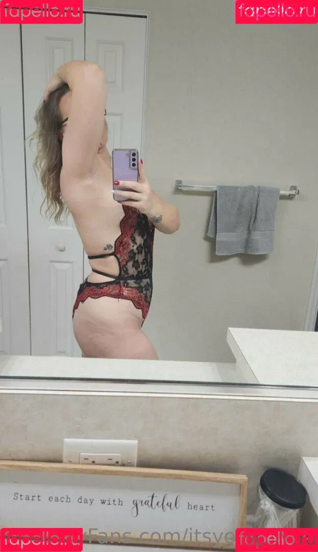 itsyourgirl44 Onlyfans Photo Gallery 