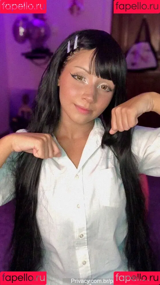 Laura Tsuki Onlyfans Photo Gallery 