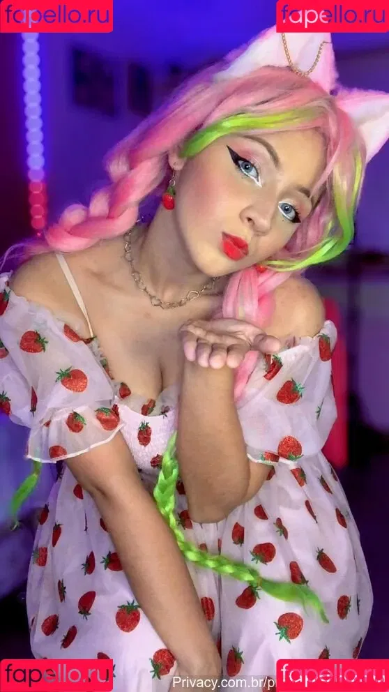 Laura Tsuki Onlyfans Photo Gallery 