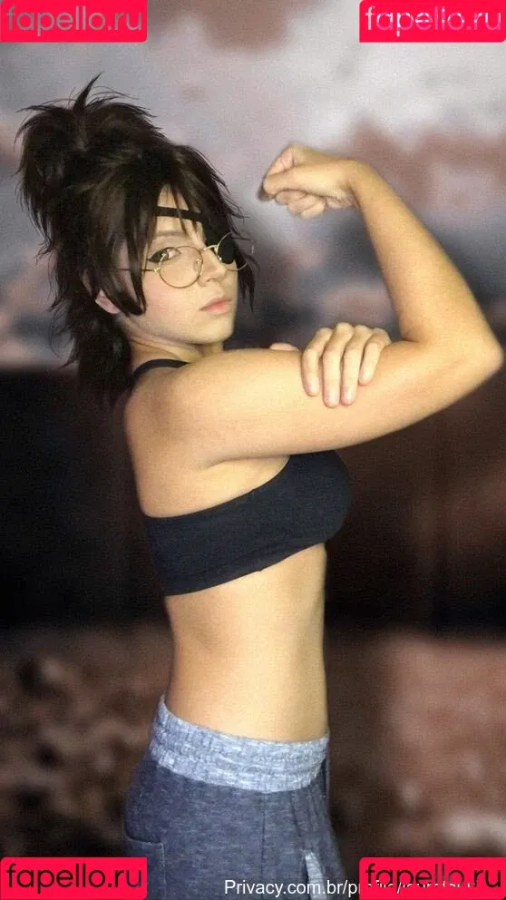Laura Tsuki Onlyfans Photo Gallery 