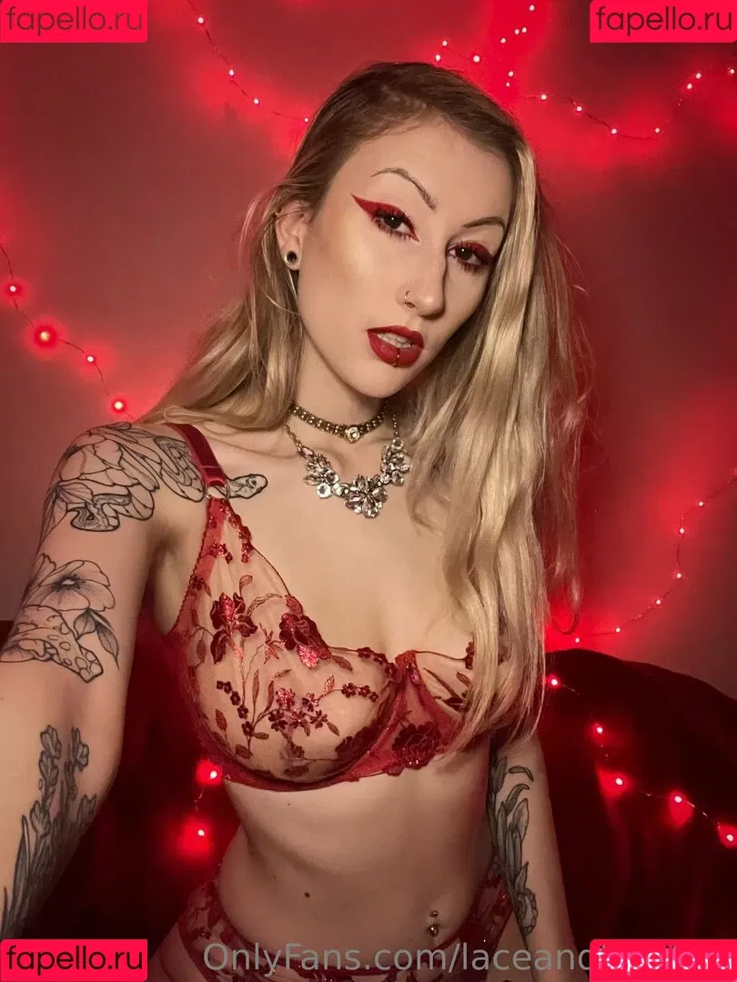 laceandleashes Onlyfans Photo Gallery 