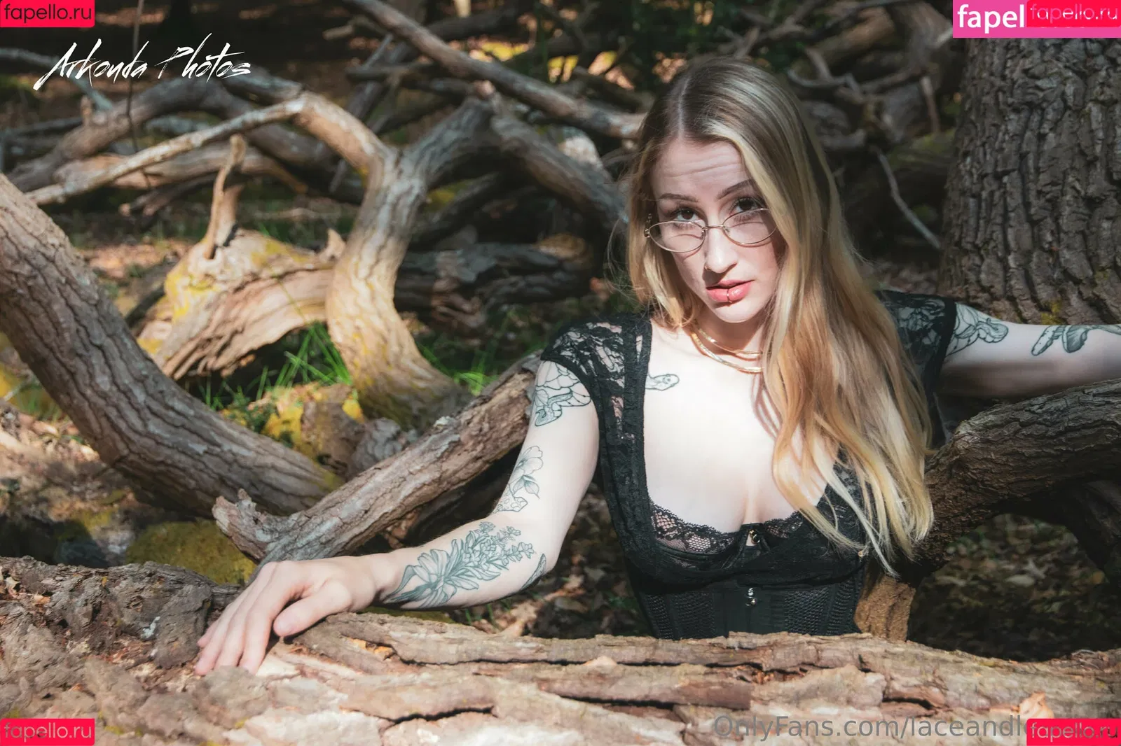 laceandleashes Onlyfans Photo Gallery 