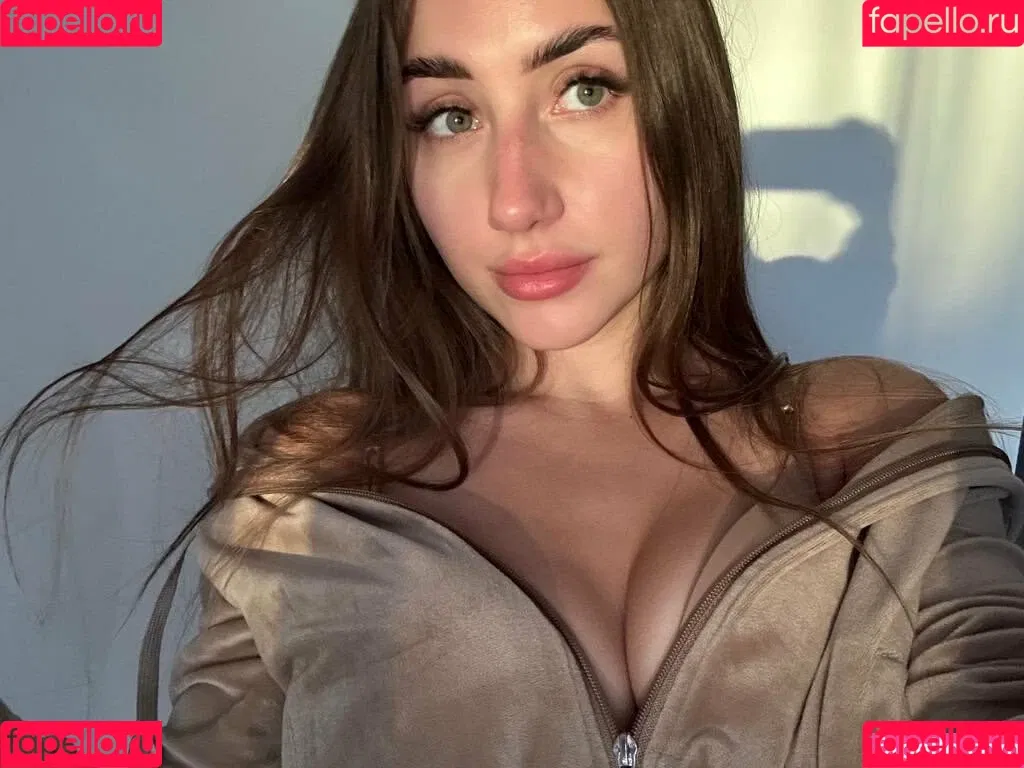 Mia Brown Onlyfans Photo Gallery 