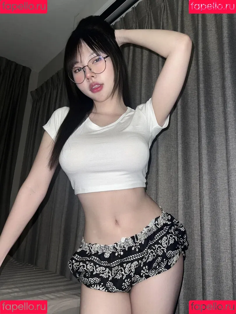 Monthita Baosali Onlyfans Photo Gallery 