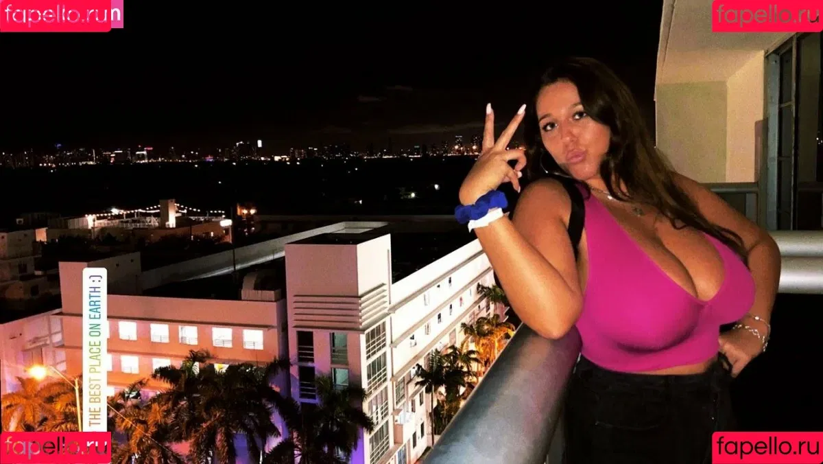 Sabina Badzim Onlyfans Photo Gallery 