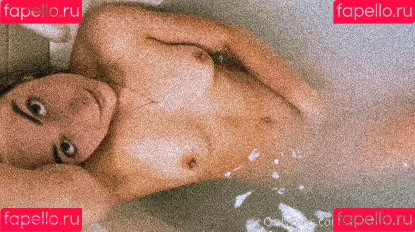 SandyInLace Onlyfans Photo Gallery 
