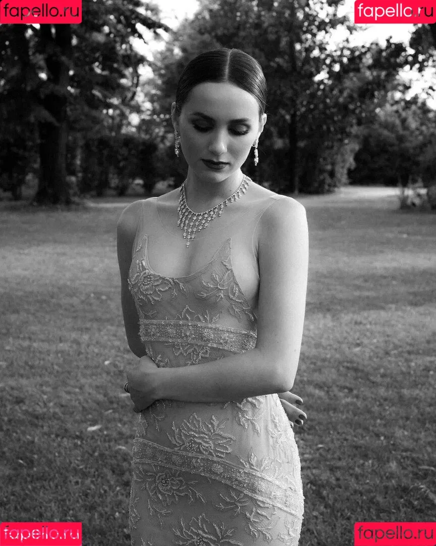 Maude Apatow Onlyfans Photo Gallery 