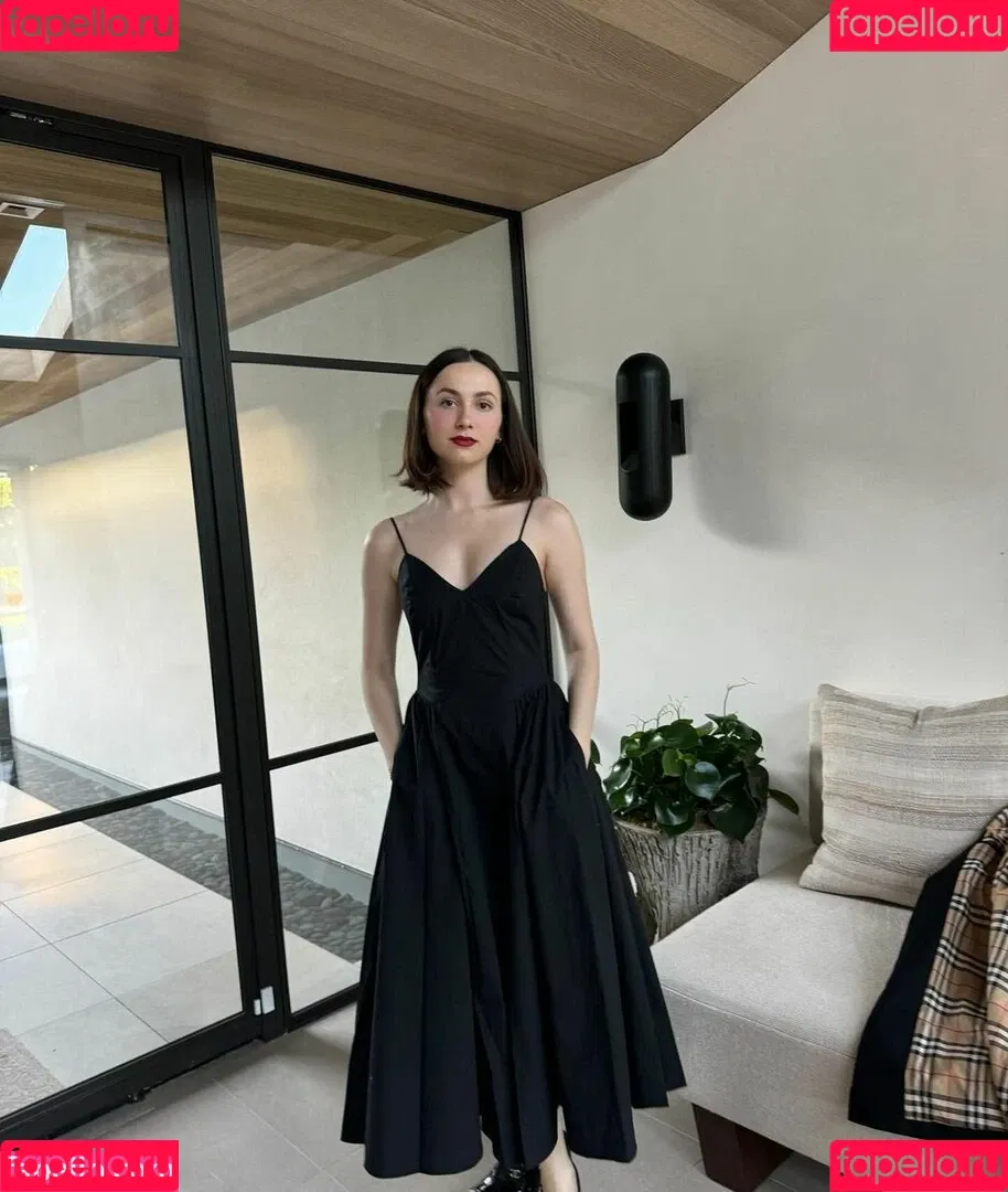 Maude Apatow Onlyfans Photo Gallery 