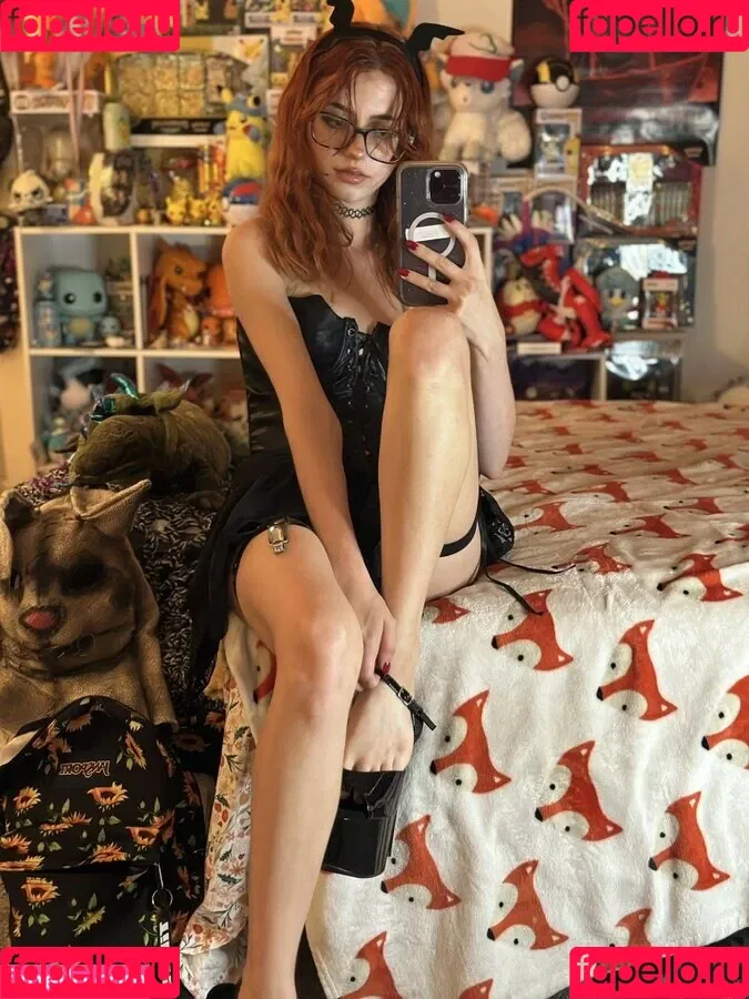 mari.m0nster Onlyfans Photo Gallery 