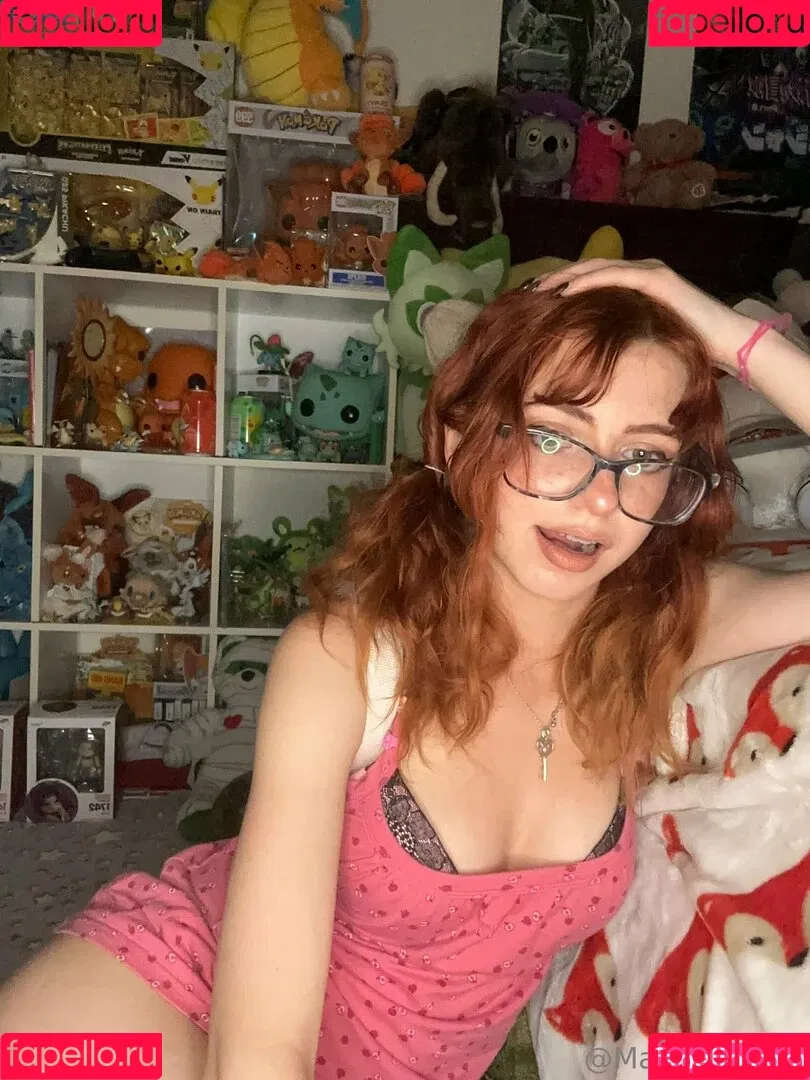 mari.m0nster Onlyfans Photo Gallery 