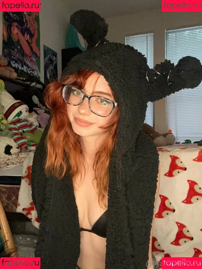 mari.m0nster Onlyfans Photo Gallery 