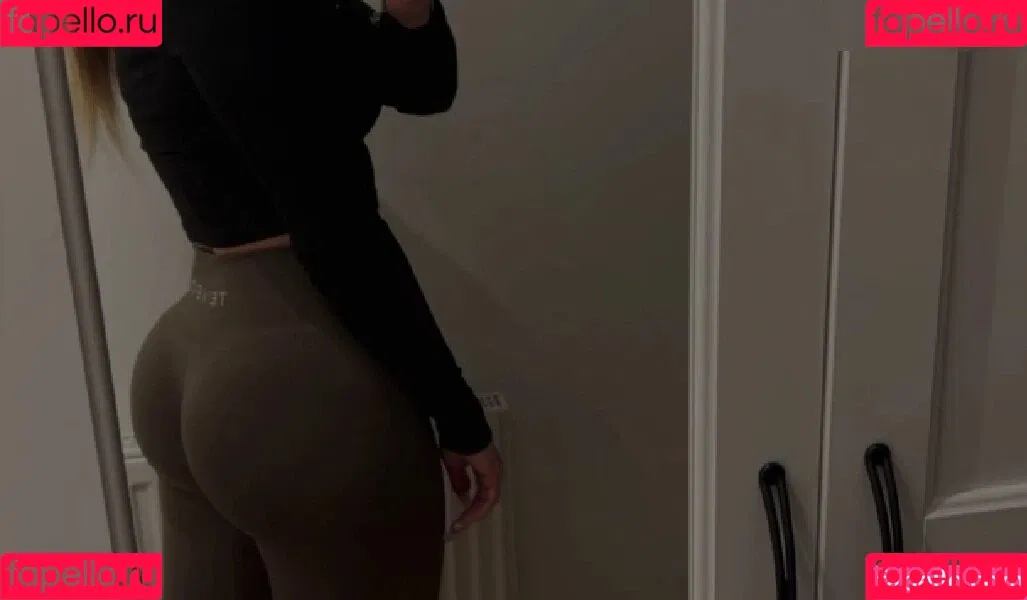Alinahrndz Onlyfans Photo Gallery 