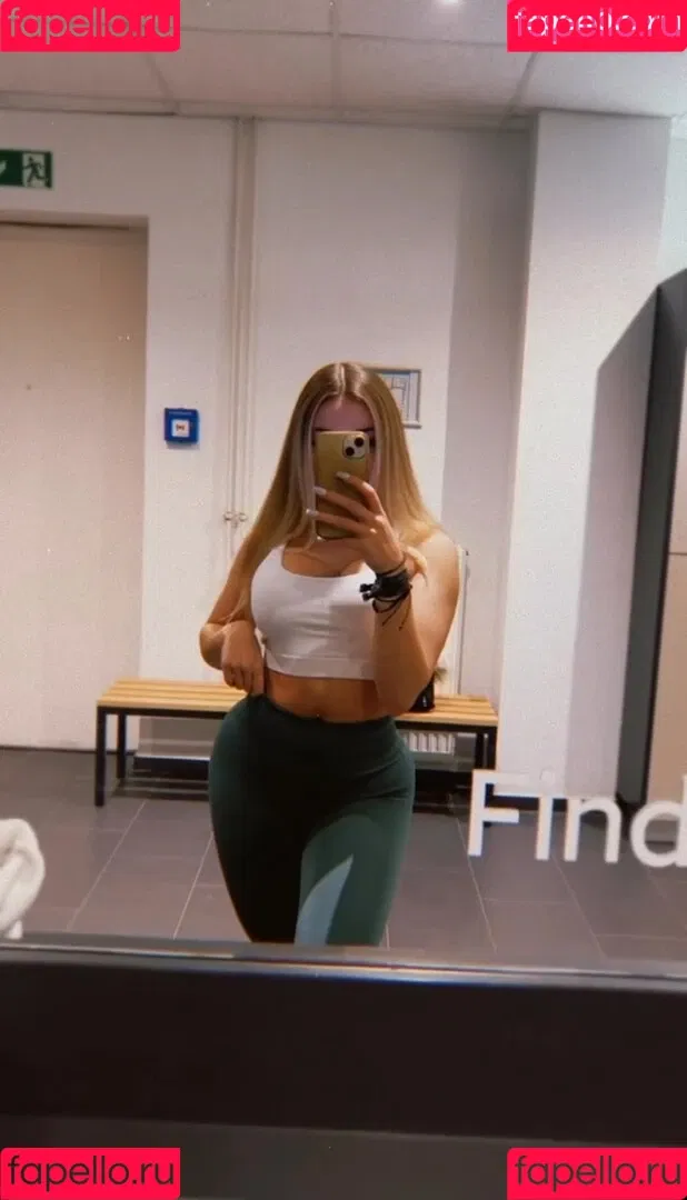 Alinahrndz Onlyfans Photo Gallery 