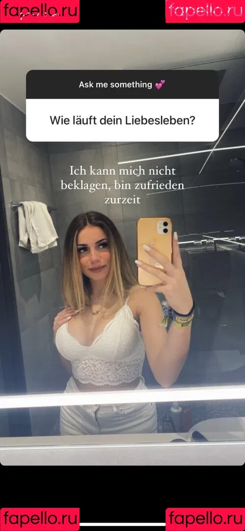 Alinahrndz Onlyfans Photo Gallery 