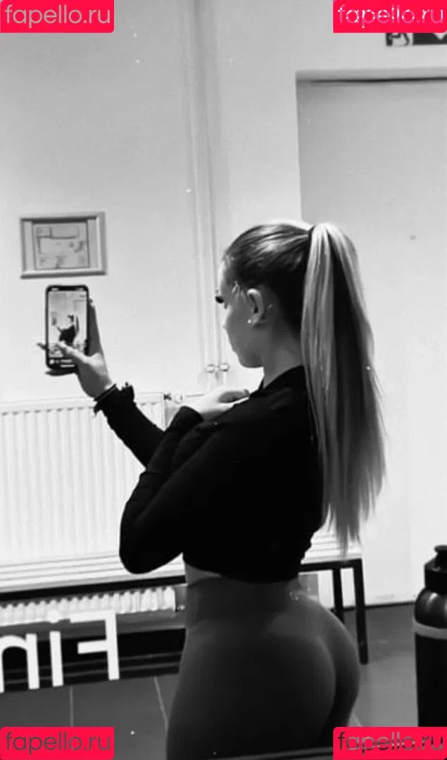 Alinahrndz Onlyfans Photo Gallery 
