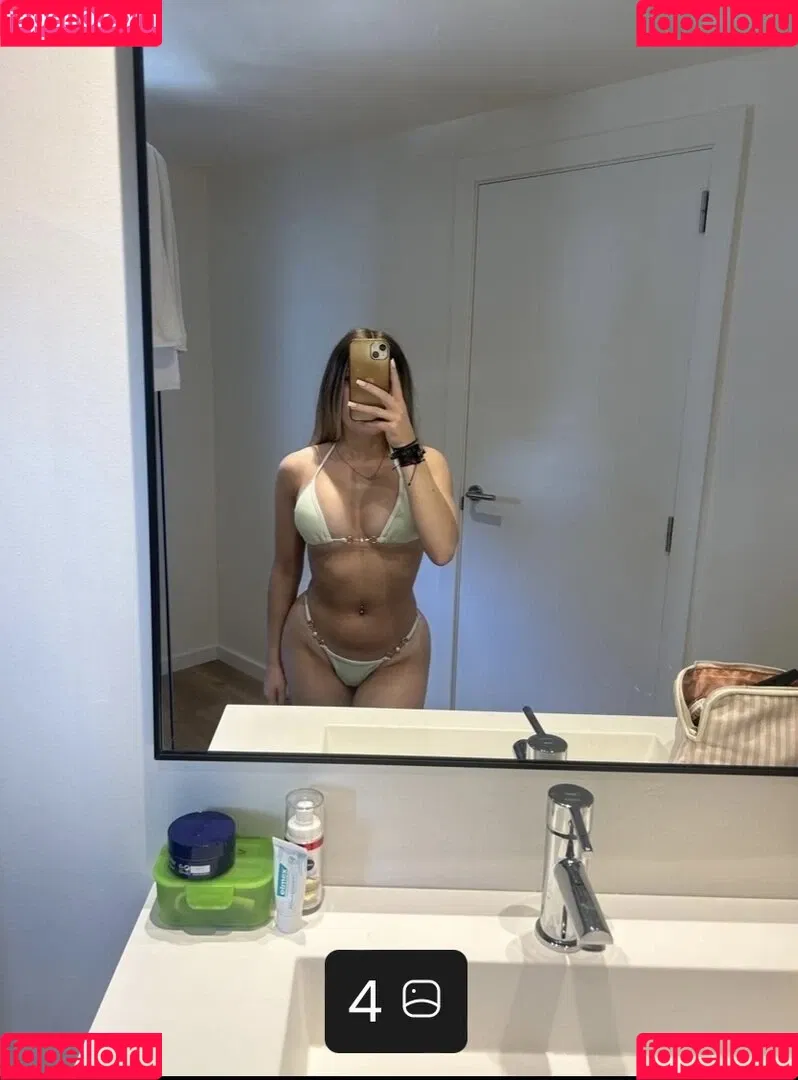 Alinahrndz Onlyfans Photo Gallery 
