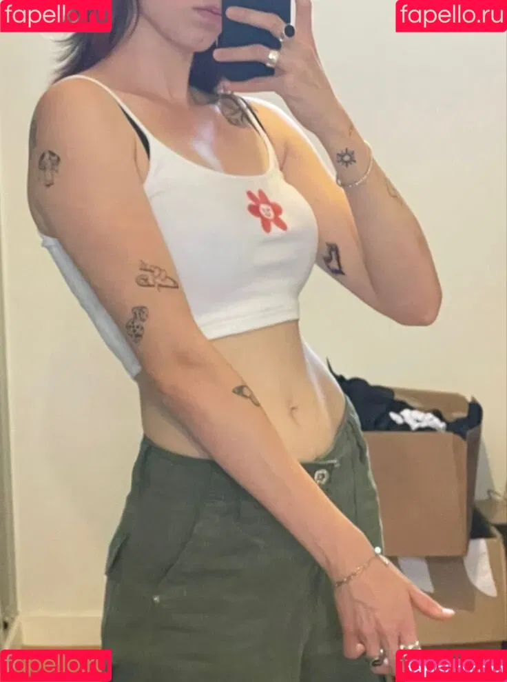 Reved Onlyfans Photo Gallery 