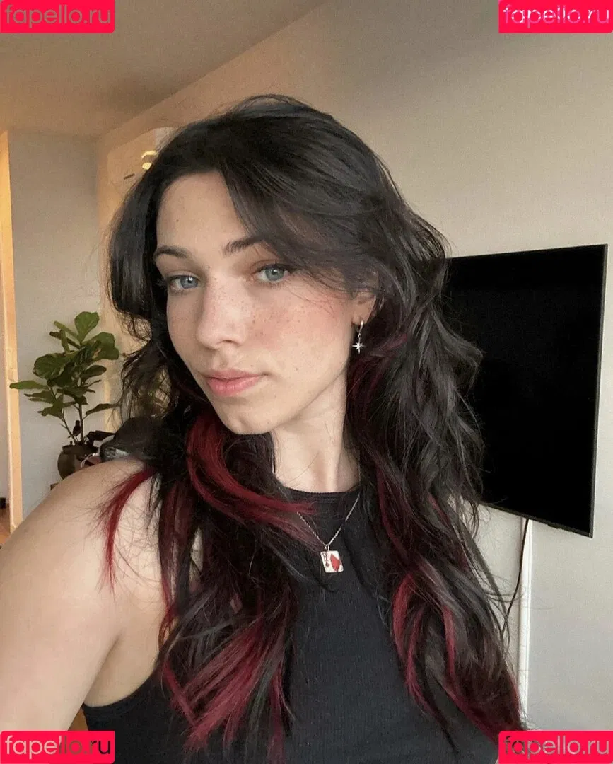 Reved Onlyfans Photo Gallery 