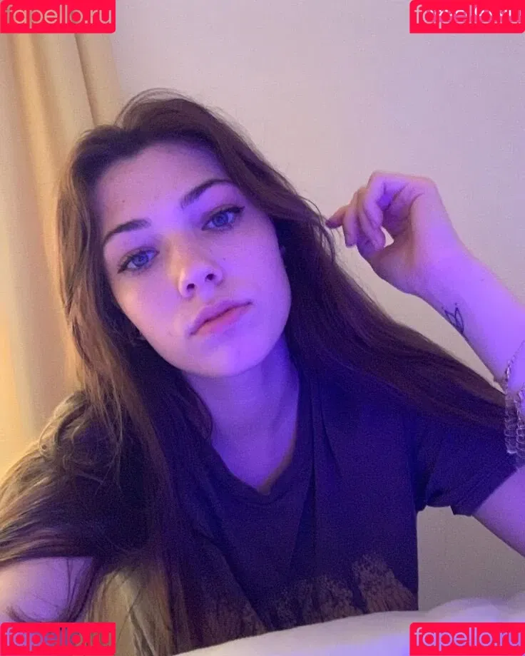 Reved Onlyfans Photo Gallery 