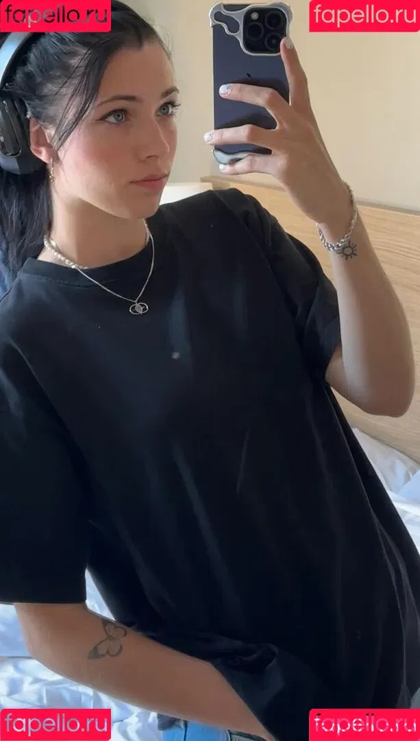 Reved Onlyfans Photo Gallery 