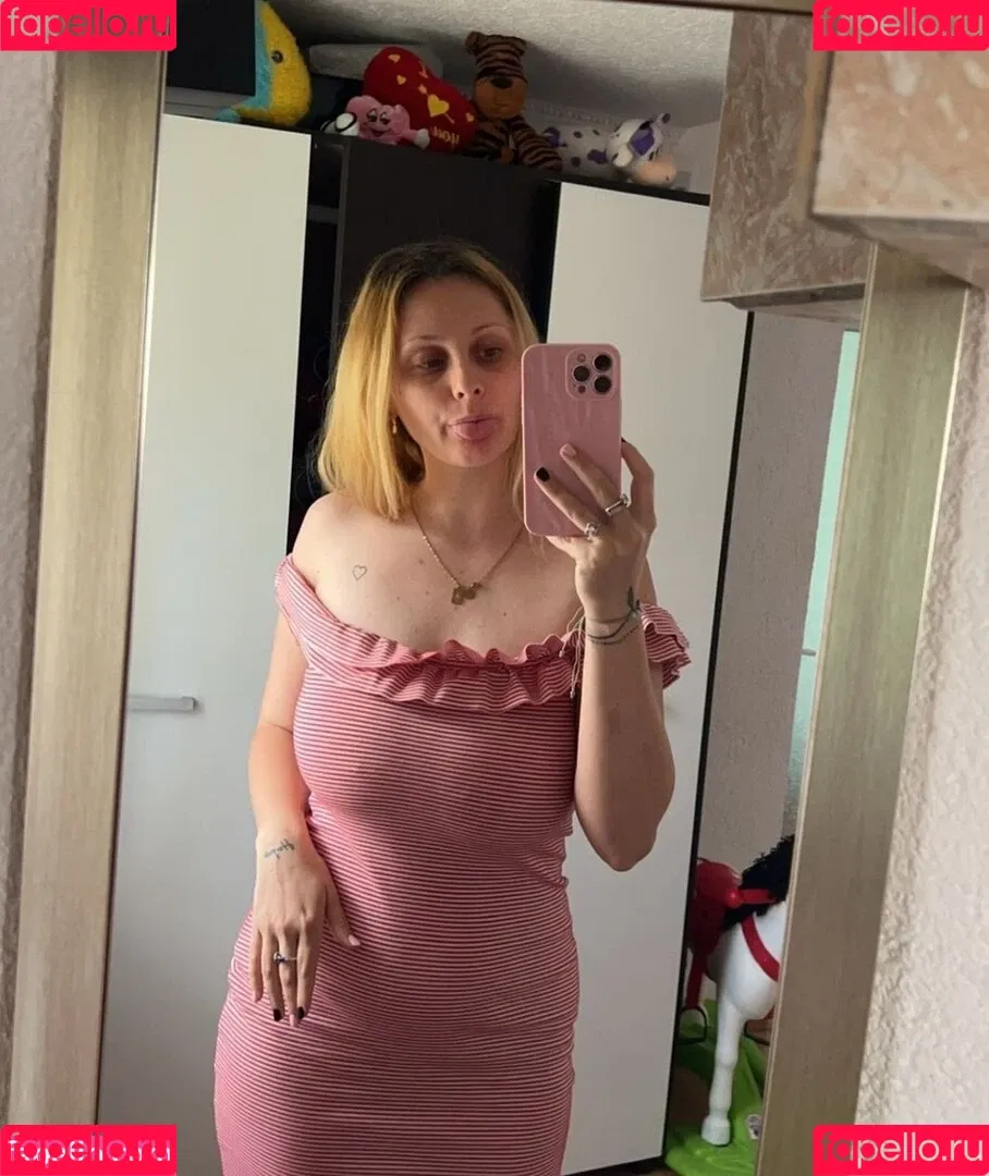 Elena Ilie Onlyfans Photo Gallery 