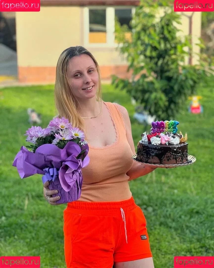 Elena Ilie Onlyfans Photo Gallery 