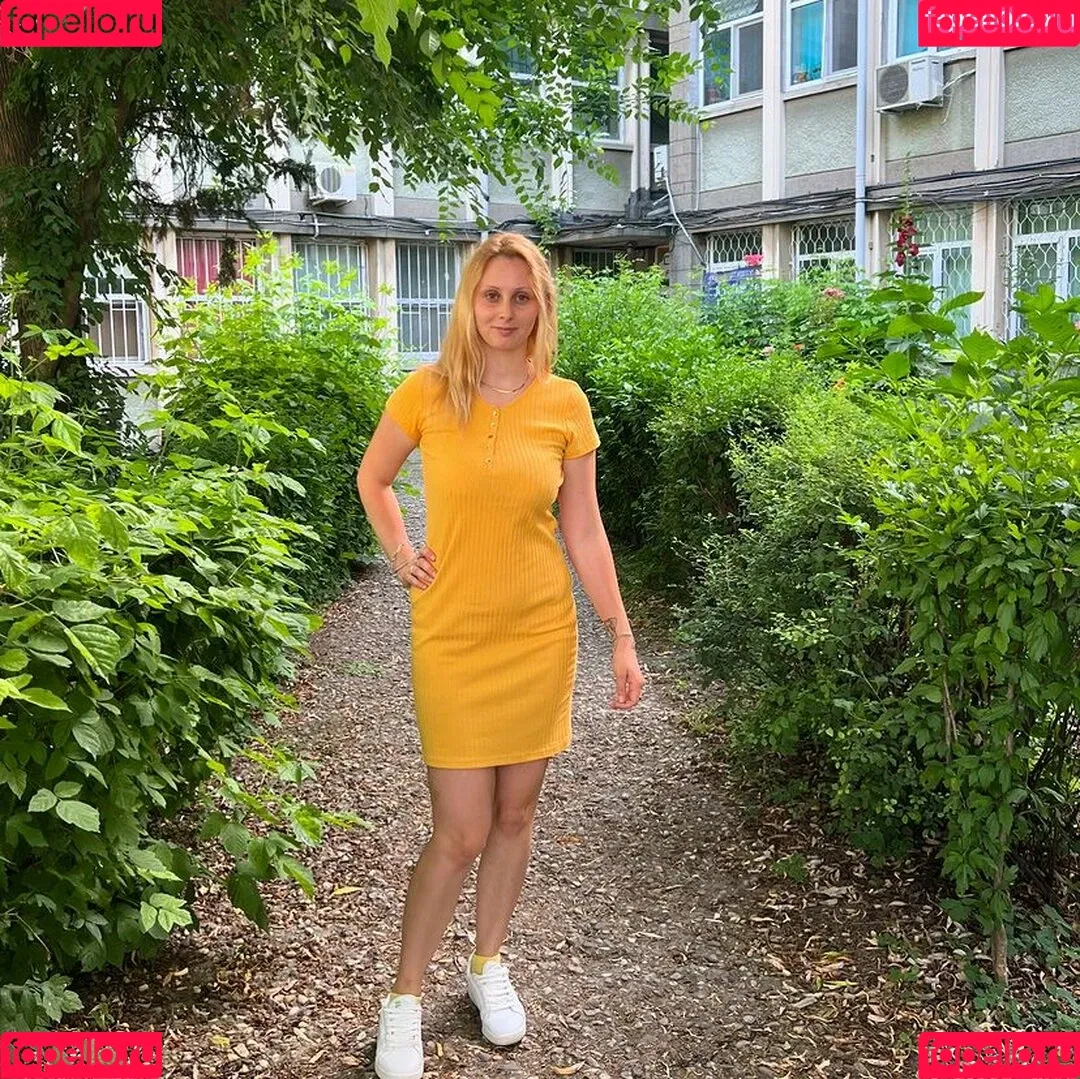 Elena Ilie Onlyfans Photo Gallery 