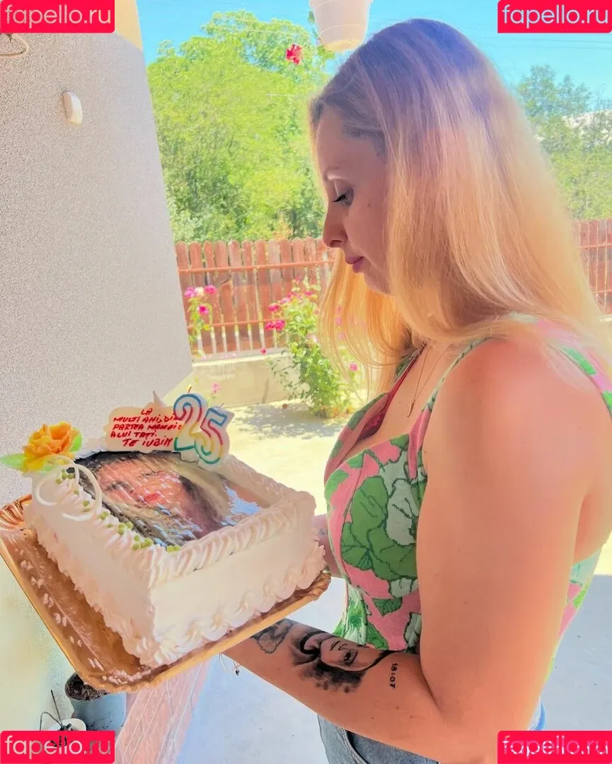 Elena Ilie Onlyfans Photo Gallery 