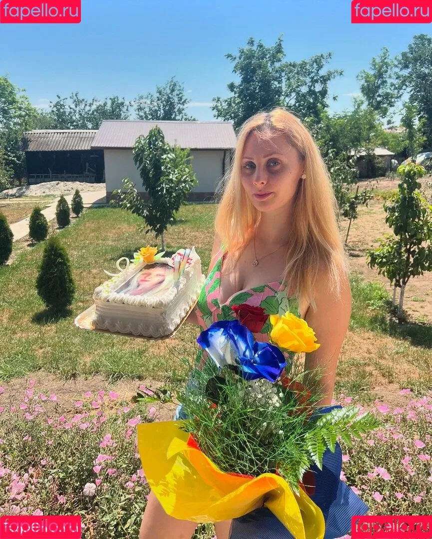 Elena Ilie Onlyfans Photo Gallery 
