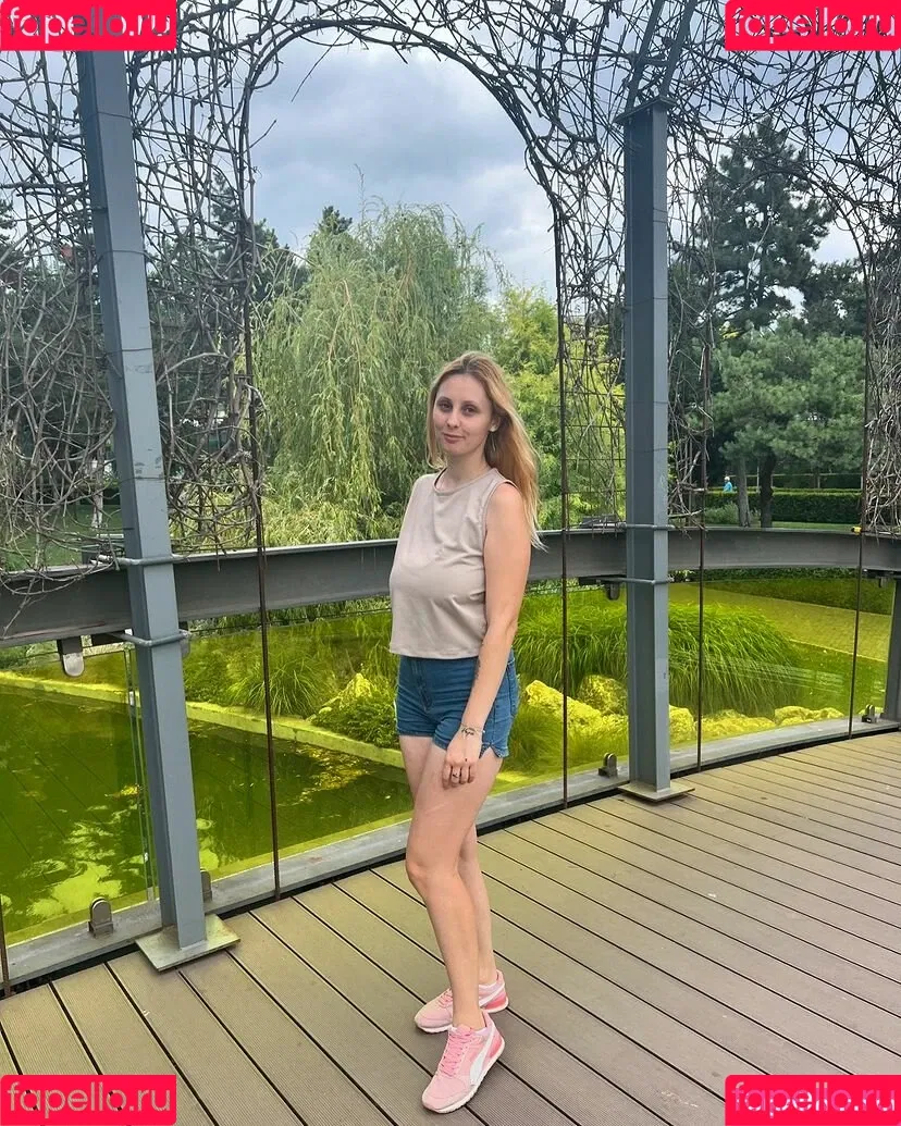 Elena Ilie Onlyfans Photo Gallery 