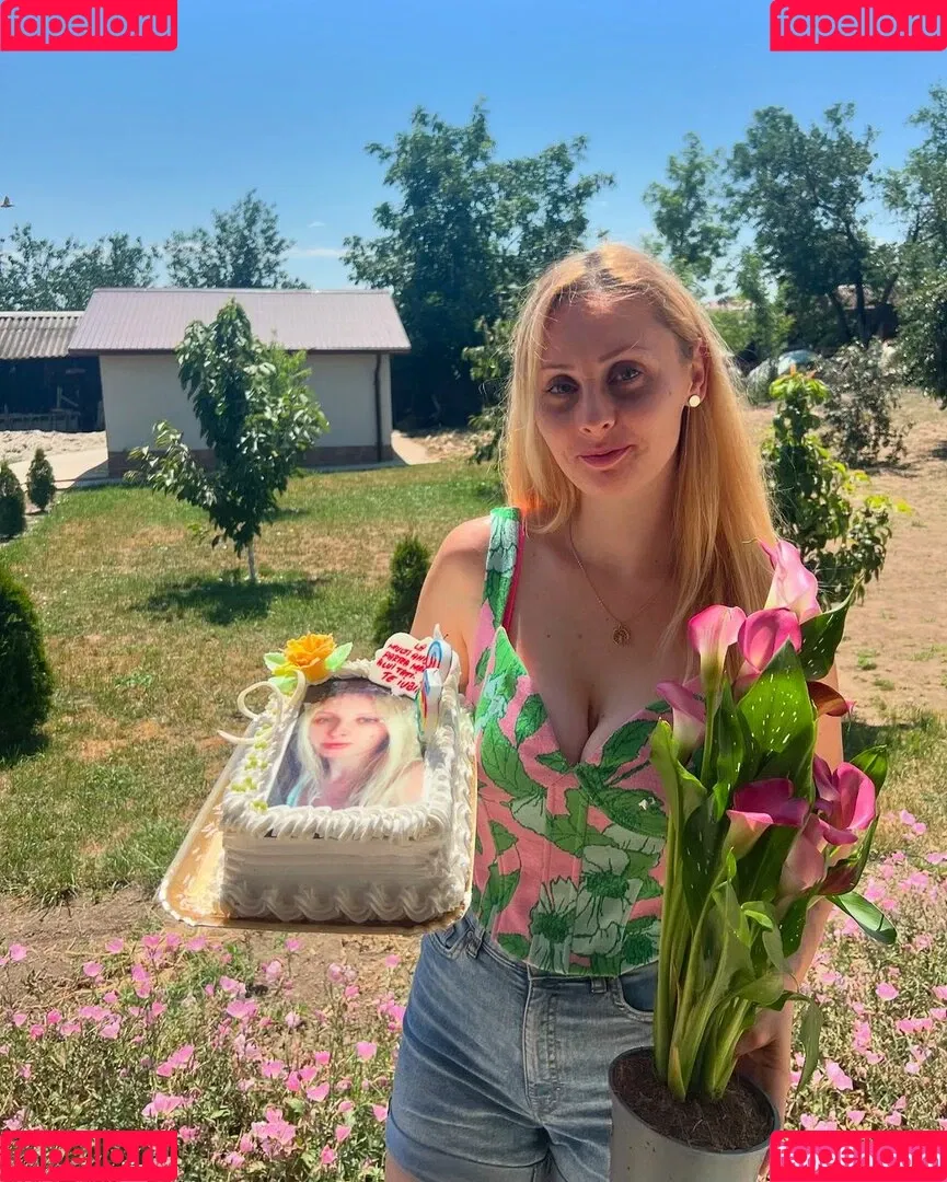 Elena Ilie Onlyfans Photo Gallery 