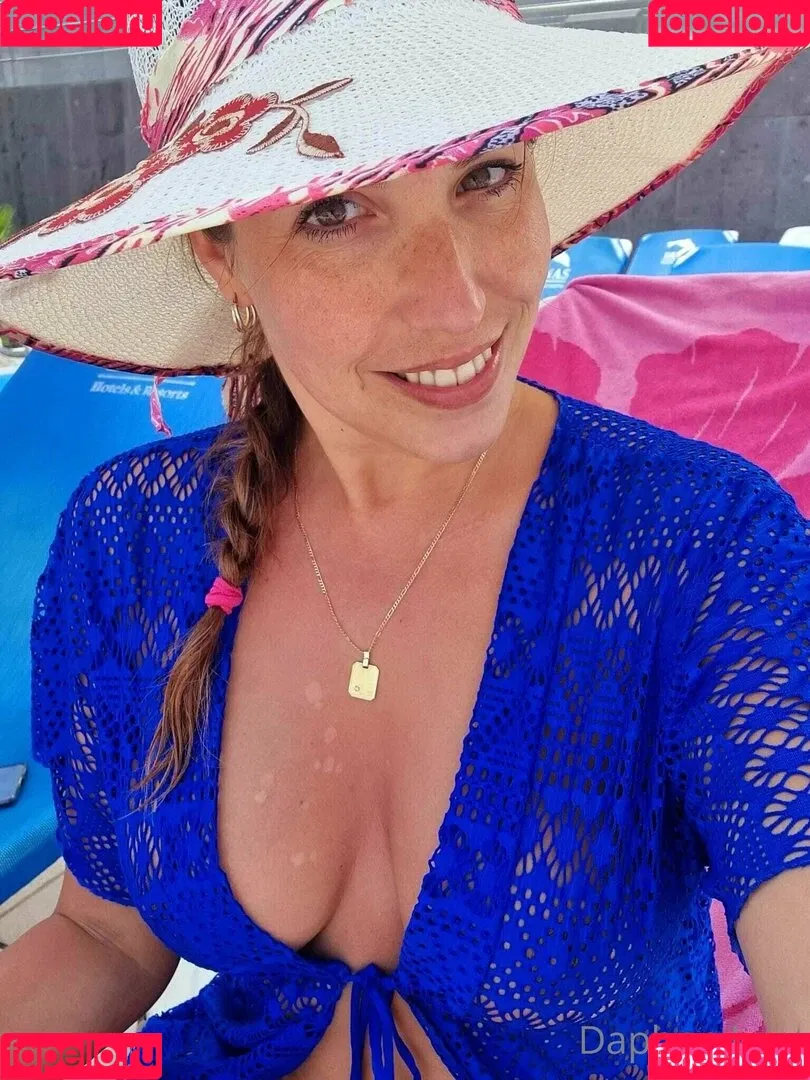 Daphne Laat Onlyfans Photo Gallery 