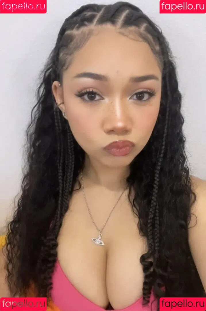 mariiiisel Onlyfans Photo Gallery 