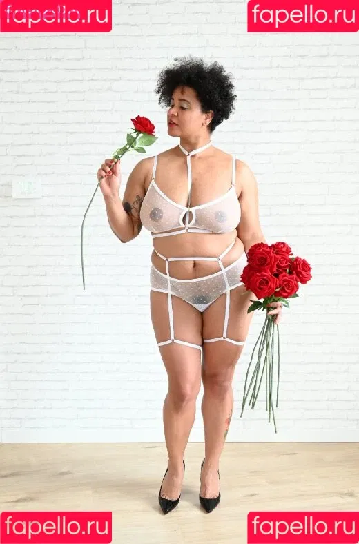 MaSKaPhotoModel Onlyfans Photo Gallery 