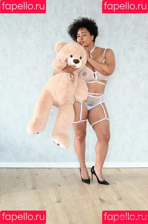 MaSKaPhotoModel Onlyfans Photo Gallery 
