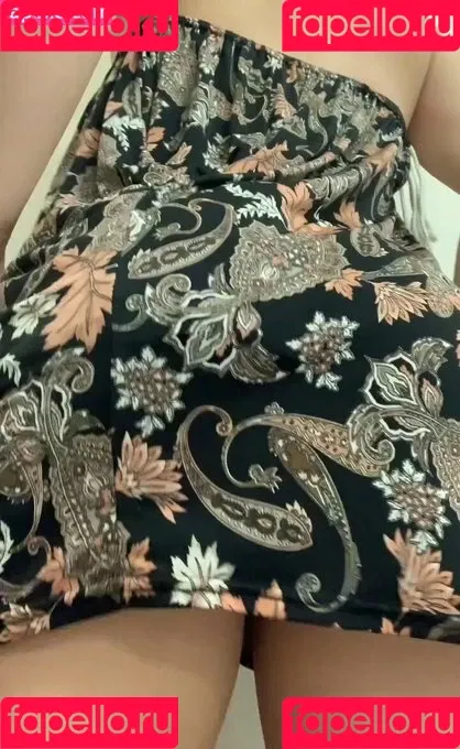 GoldenJulia Onlyfans Photo Gallery 