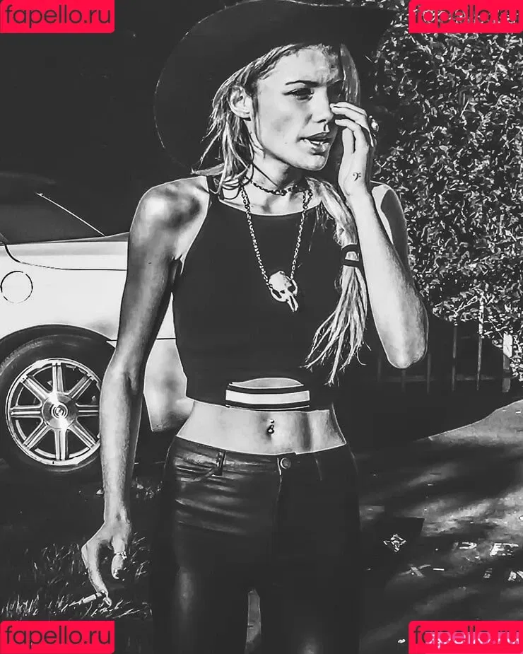 Ellie Patrikios Onlyfans Photo Gallery 