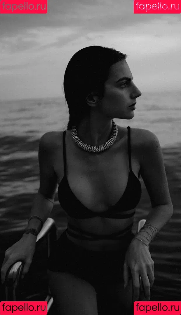 Kelly Piquet Onlyfans Photo Gallery 