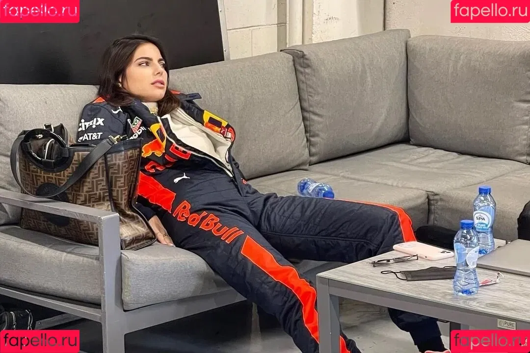 Kelly Piquet Onlyfans Photo Gallery 