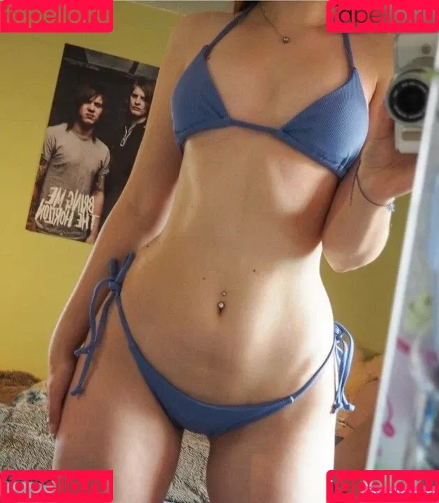 nadine22 Onlyfans Photo Gallery 