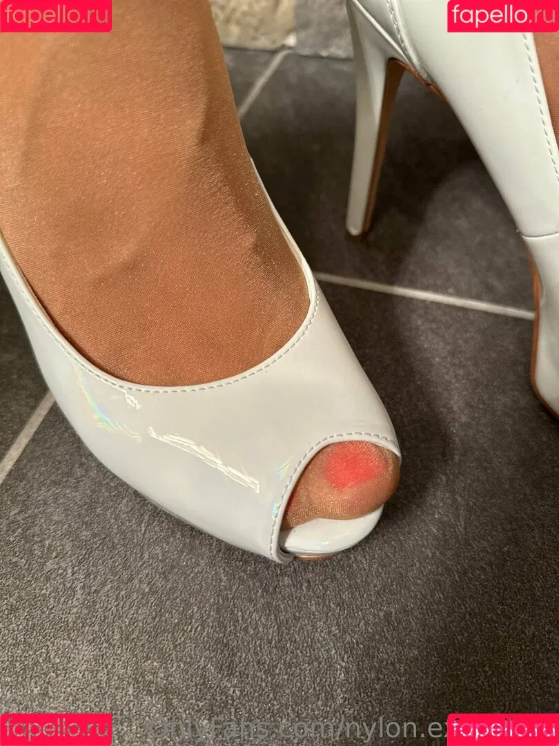 nylon.executive Onlyfans Photo Gallery 