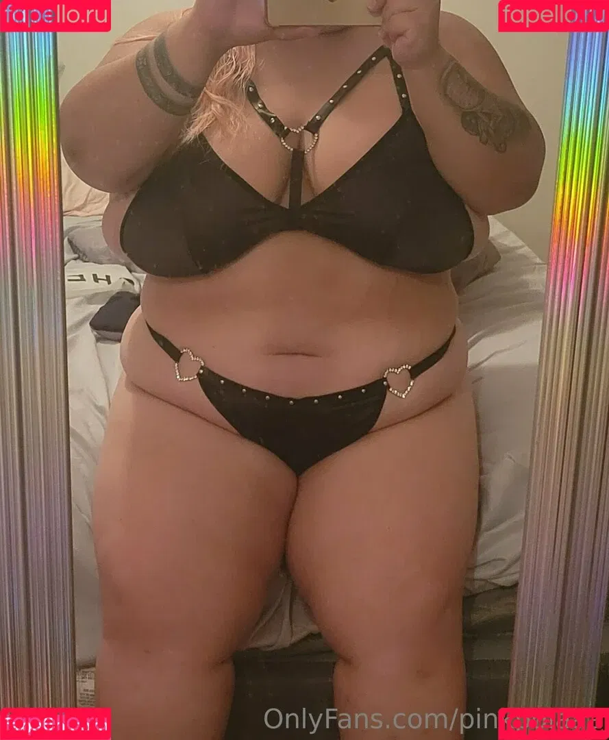 pinkpolaaa Onlyfans Photo Gallery 