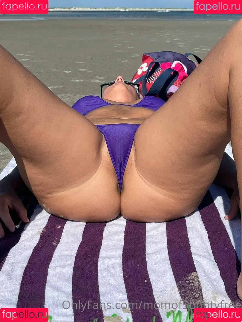 momof5booty Onlyfans Photo Gallery 
