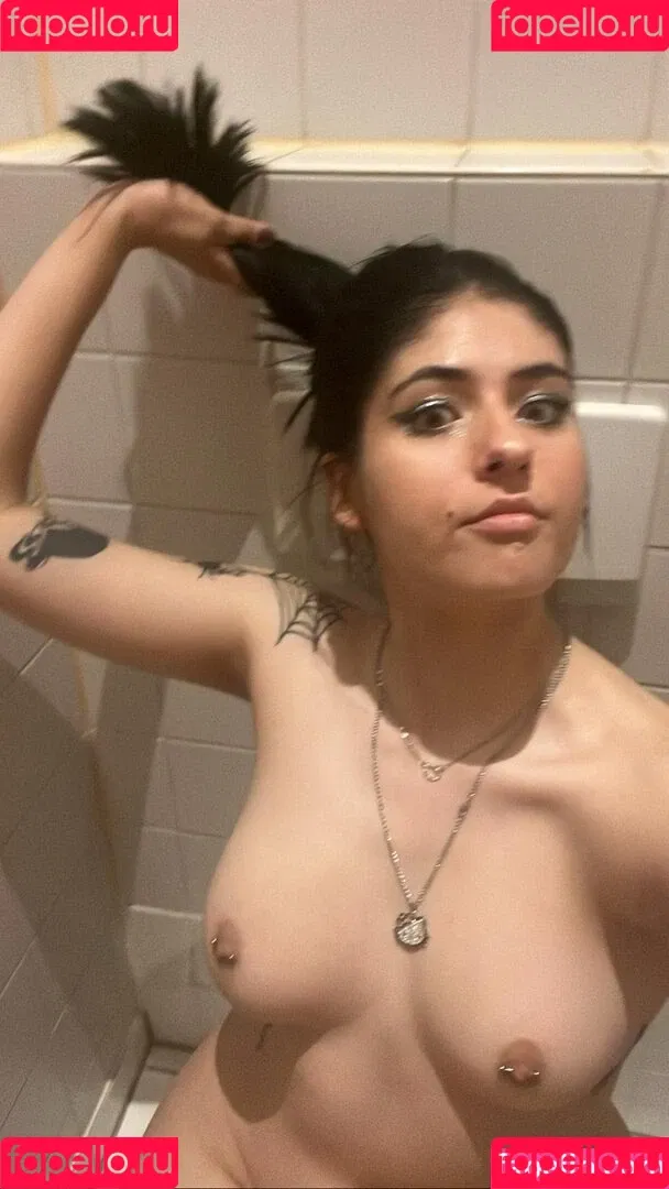 Niamausilol Onlyfans Photo Gallery 