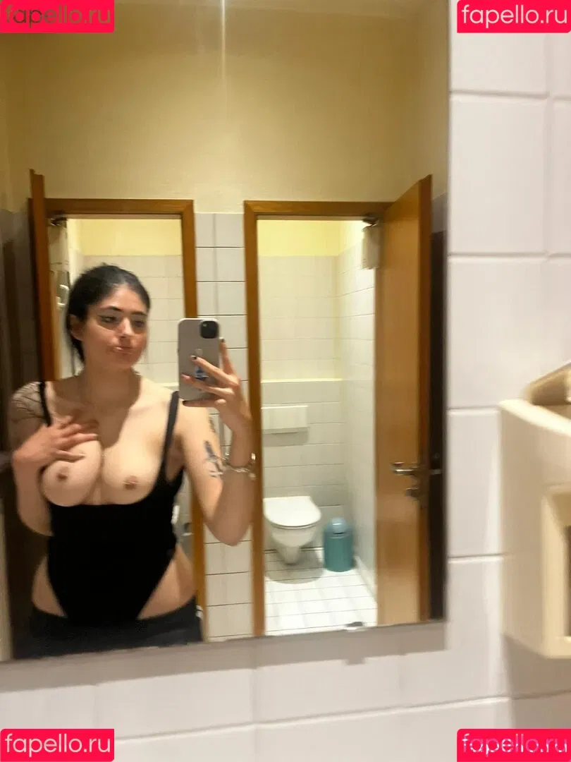 Niamausilol Onlyfans Photo Gallery 