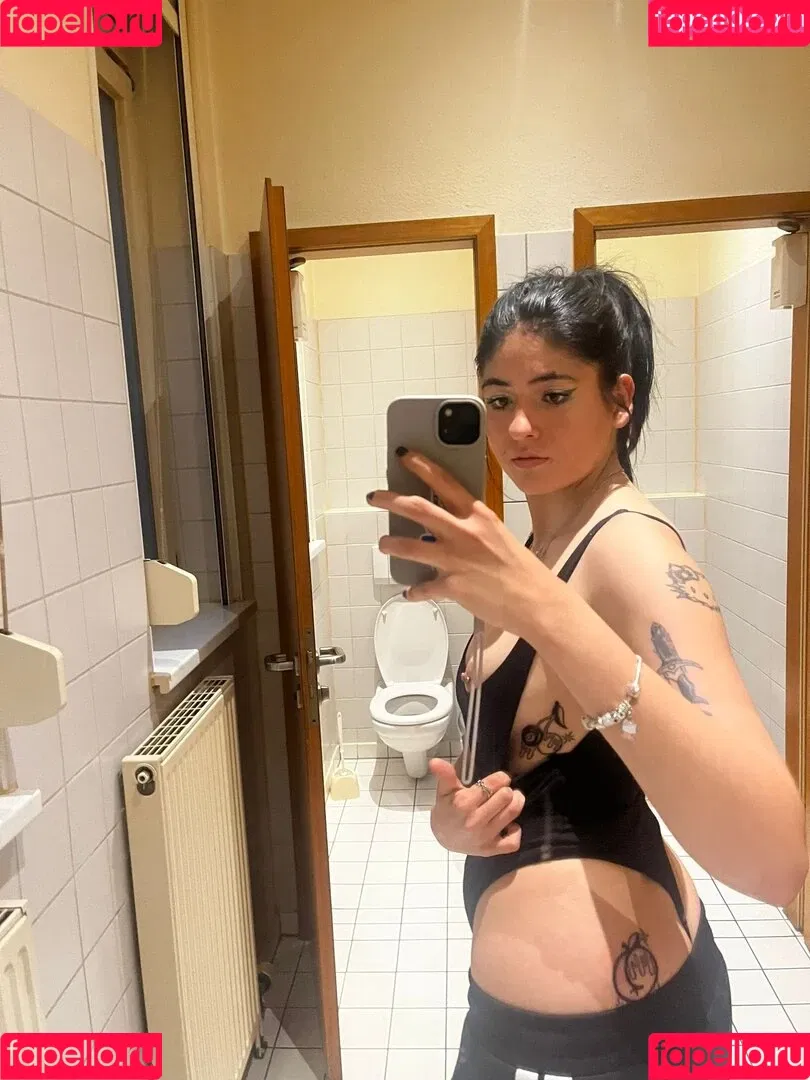 Niamausilol Onlyfans Photo Gallery 