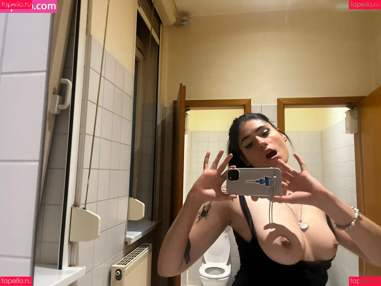 Niamausilol Onlyfans Photo Gallery 