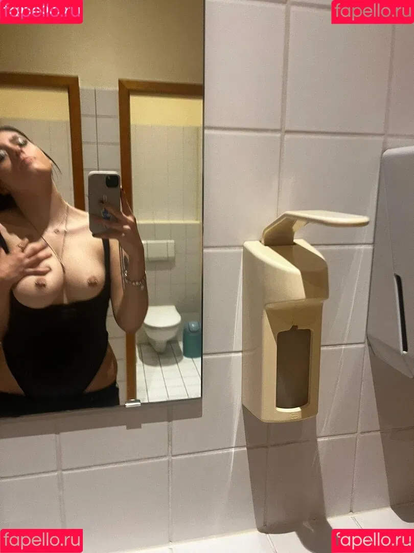 Niamausilol Onlyfans Photo Gallery 
