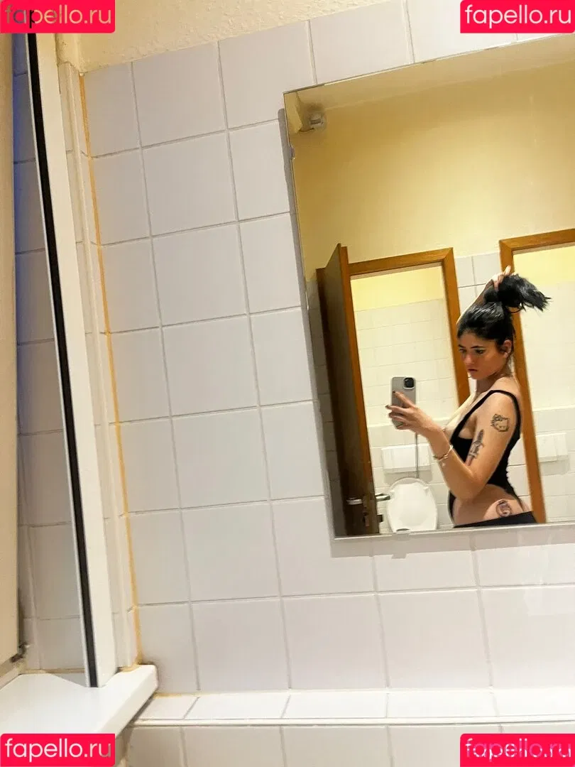 Niamausilol Onlyfans Photo Gallery 