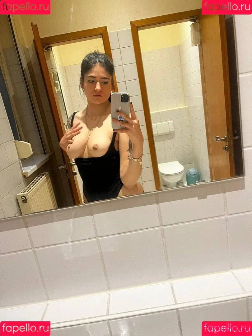 Niamausilol Onlyfans Photo Gallery 